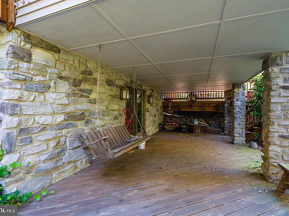 3rd image of 2340 Raleigh Dr