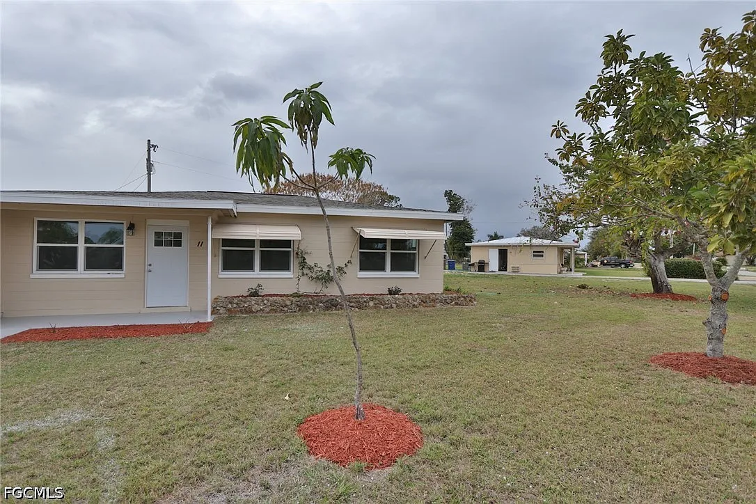 2 bed, 1.0 bath, 1453 sqft, $1,750 — Photo 1