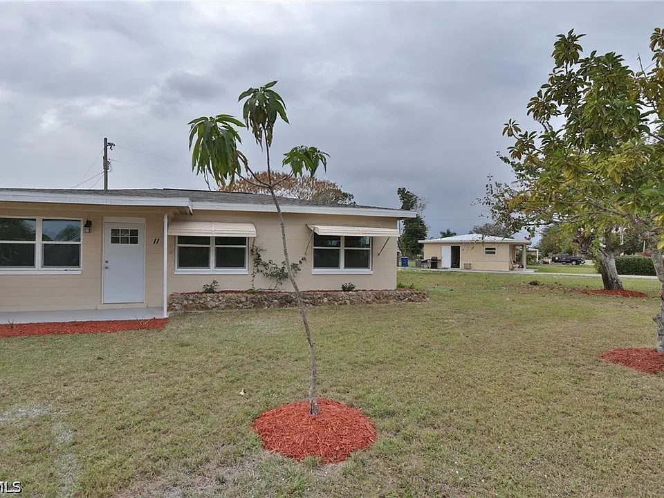 11 California Rd #B