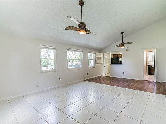 3rd image of 10390 San Martin Blvd NE