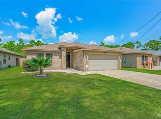 8928 Quail Roost Dr, Navarre, FL 32566
