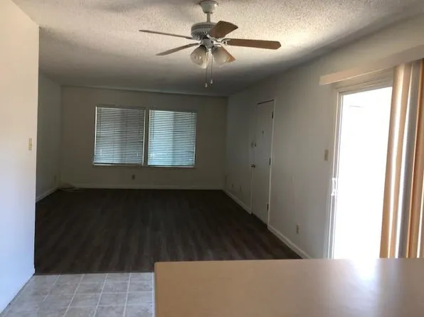 8613 La Riviera Dr APT A, Sacramento, CA 95826