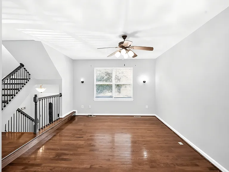 1731 Forest Park Dr — Photo 3