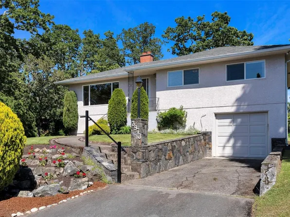 3973 Livingstone Ave S, Saanich, BC V8N 3A5