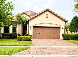2905 Siena Cir, Wellington, FL 33414
