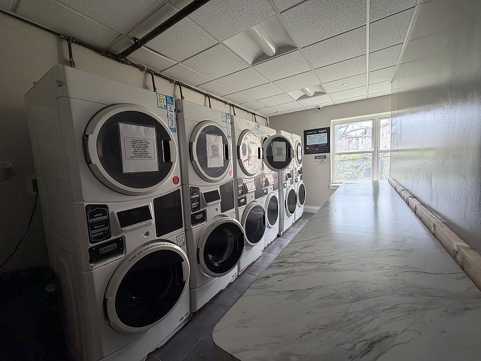 1st image of 105 N Grove St #313