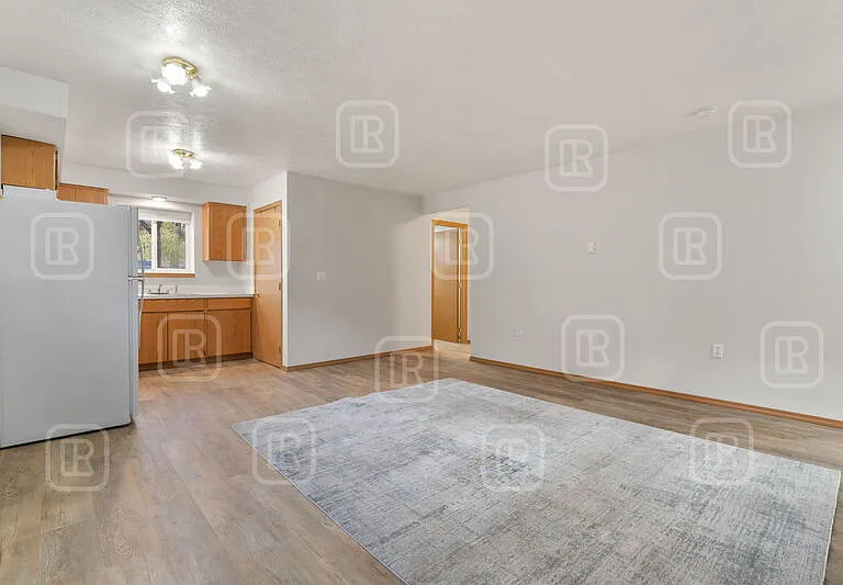 107 W 3rd St #1 — Photo 6
