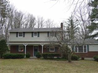 5 Mountain Laurel Dr, Clifton Park, NY 12065