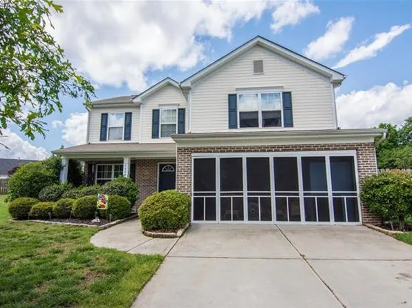 10822 Mountain Springs Dr, Charlotte, NC 28278