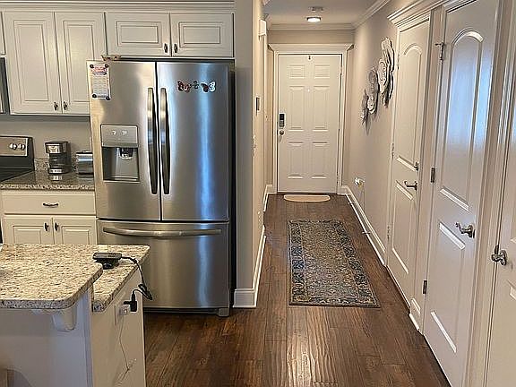 2nd image of 344 Amelia Springs Ln
