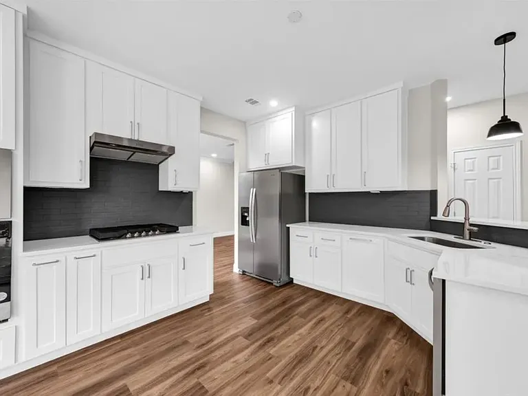 5208 Glen Springs Trl — Photo 13