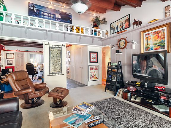 5th image of 5717 Denny Ave