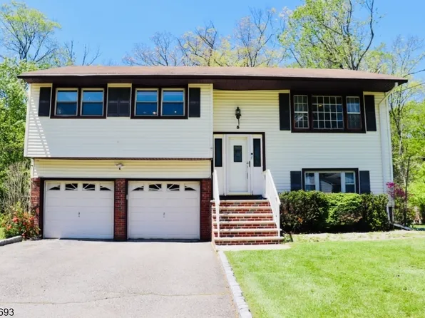 5 Downstream Dr, Mount Olive Twp., NJ 07836