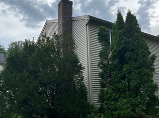 287 Locust Hl, Shelburne, VT 05482