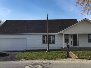 29 Cooper St, Oregon, OH 43616