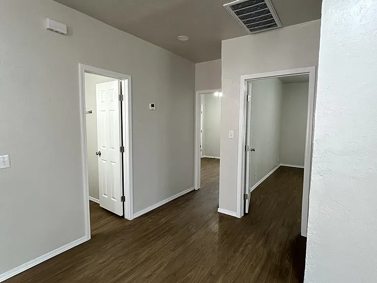 711 W Hill St #1 — Photo 9