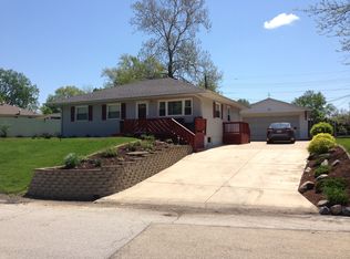 104 W Almond Dr, Washington, IL 61571