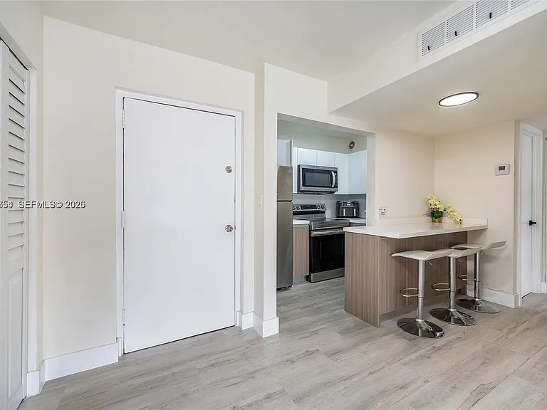 899 West Ave #7E — Photo 6