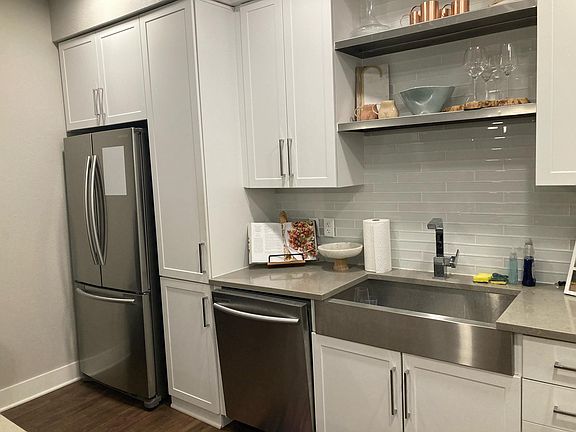 2nd image of 8479 E Lowry Blvd