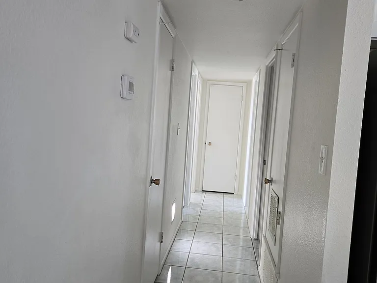 1144 E Palmcroft Dr — Photo 20