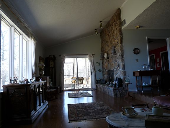 2nd image of 17 Big Horn Cir #7000-D