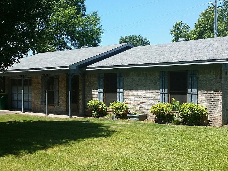 1st image of 1824 Meadowbrook Ln
