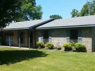 1824 Meadowbrook Ln, Russellville, AR 72802