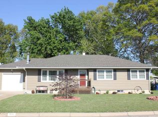 916 McLain Ave, Newton, KS 67114