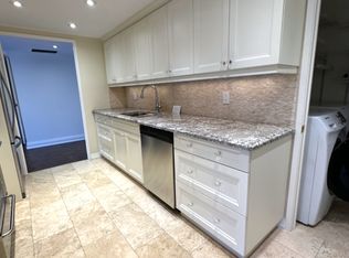 30 Wellington St E #603, Toronto, ON M5E1S3