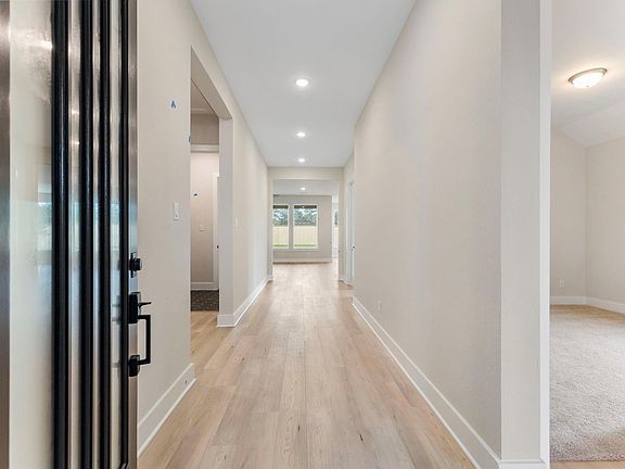 2nd image of 8143 Fenway Heights Dr