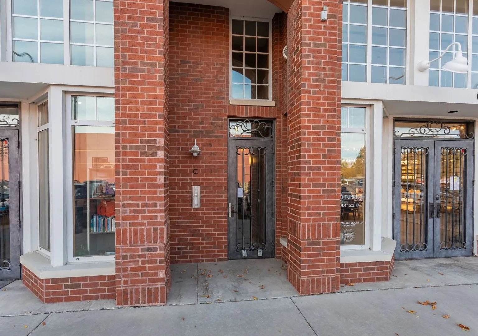 Urban Loft Living Near Downtown Colorado Springs!! — Photo 2