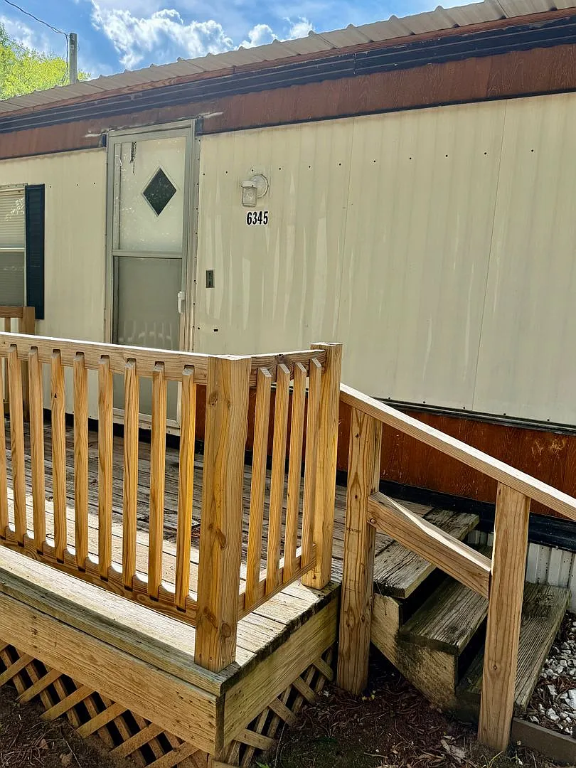 Mobile Home For Rent in Denver Area — Photo 2