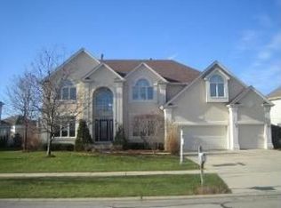 2535 Saddlebrook Dr, Naperville, IL
