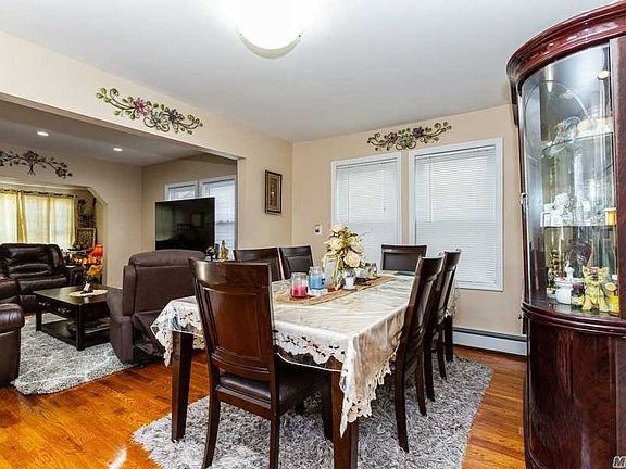 5th image of 216-12 104th Ave