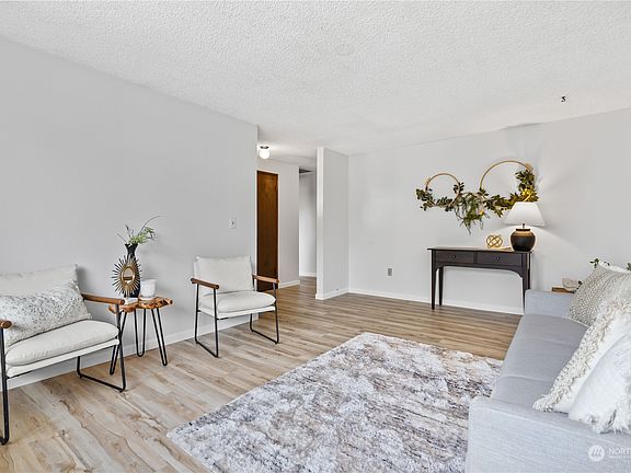3rd image of 5213 S 11th Street