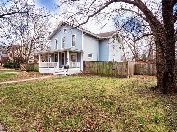 115 E 17th St, Lawrence, KS 66044