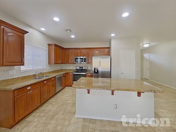 5th image of 6934 W Sophie Ln