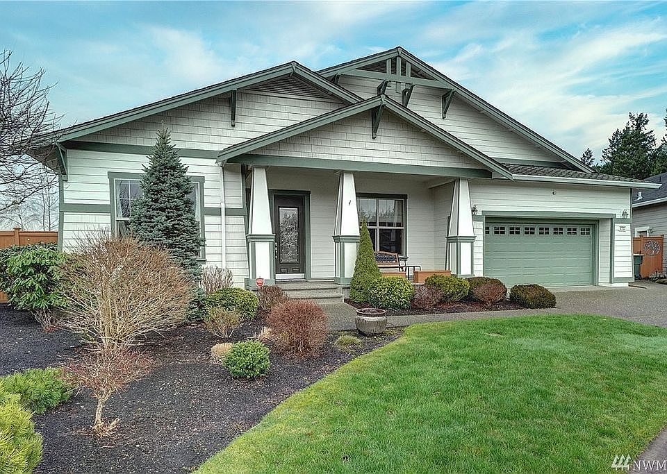 1st image of 4233 Bainbridge Ct NE