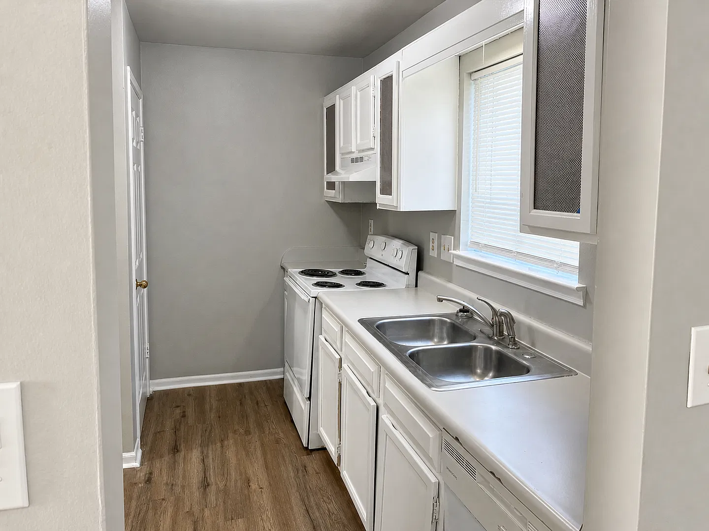 316 Autumn Lane — Photo 3