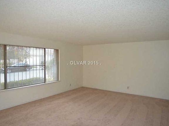 3rd image of 3360 Medina Ct