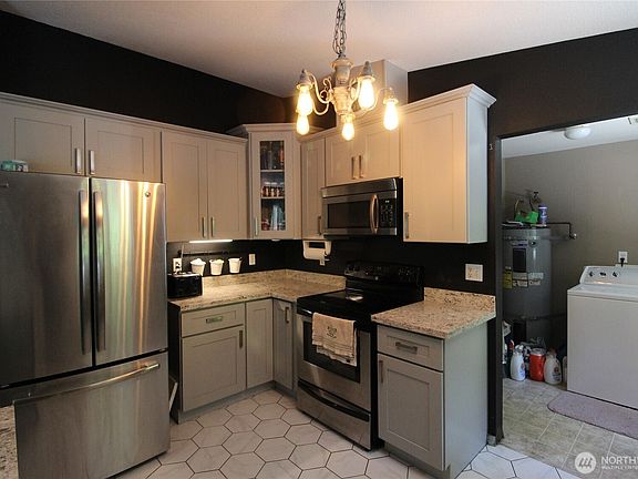 5th image of 41 W Elma Hicklin Road