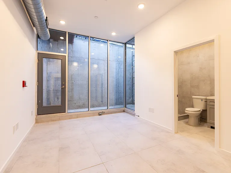 1941 N Marshall St #1 — Photo 6