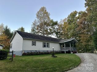 181 Hollon Cv, Waynesville, NC 28786