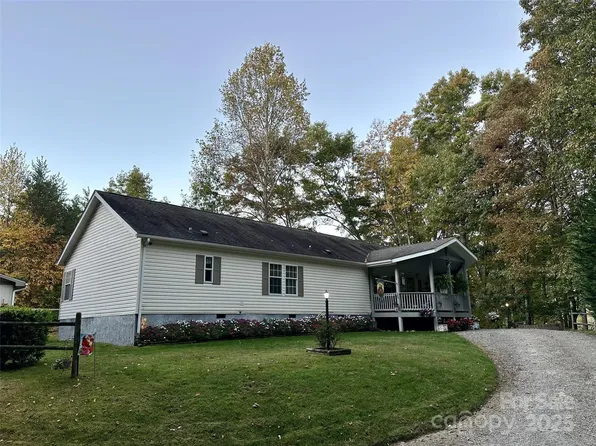 181 Hollon Cv, Waynesville, NC 28786