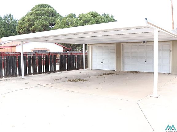 4th image of 208 E Orchard Ln