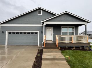 555 NE Arnold St, Madras, OR 97741