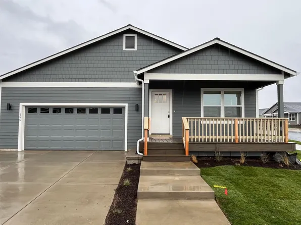 555 NE Arnold St, Madras, OR 97741