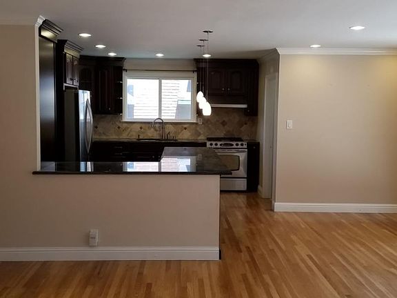 4th image of 35 Capay Cir