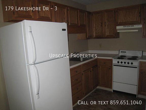 4th image of 179 Lakeshore Dr APT 3