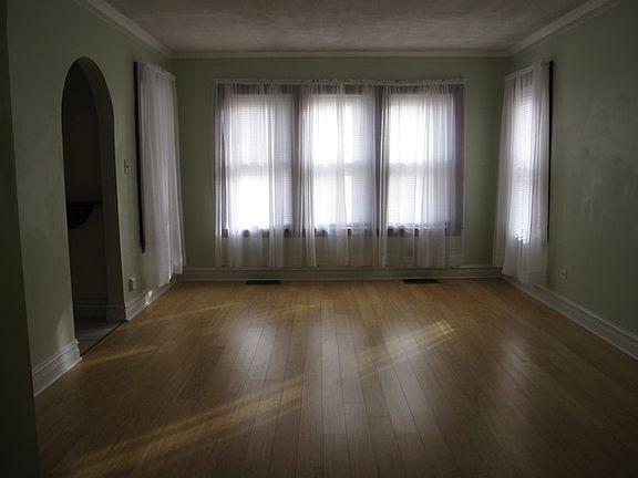 2nd image of 5134 Brummel St